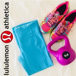 LULULEMON GATHER & CROW CROP Beaming Blue